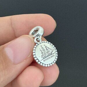 Pandora NETHERLANDS  Exclusive Charm